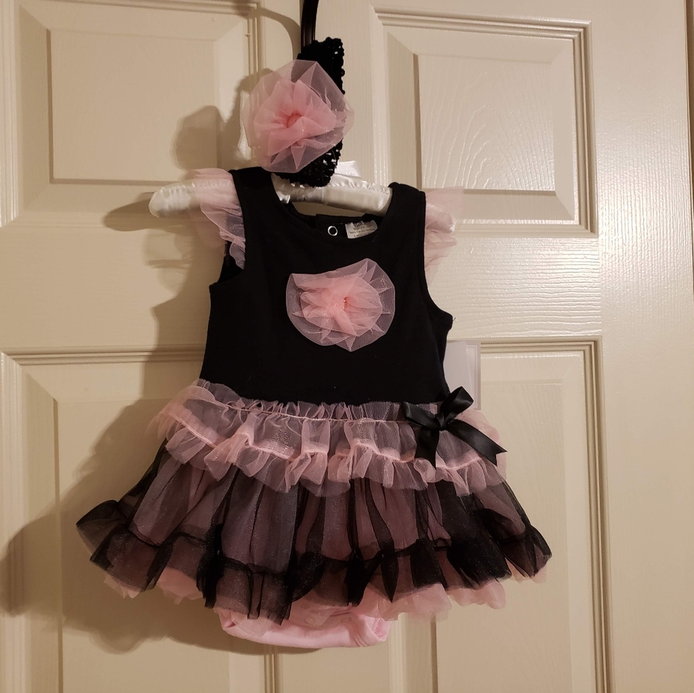 Baby Essentials 2-pc Set with tutu style skirt Size 6 months